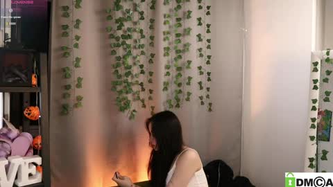 Snapshot of sindy_cet chatting on 05-23-26, 08:13 Eva online show from 05-23-26, 08:13