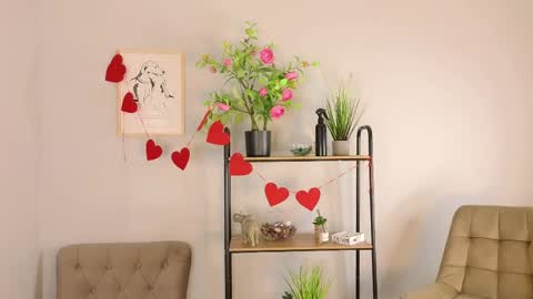 Snapshot of sindy_cet chatting on 05-28-26, 08:06 Eva online show from 05-28-26, 08:06