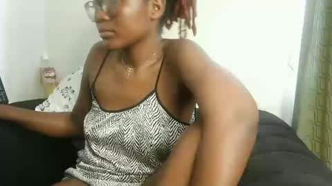 sinful_shadow online show from 05-18-26, 09:15