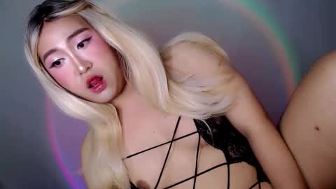 Snapshot of sinfulsiren28x chatting on 03-07-26, 02:03 ANDREA online show from 03-07-26, 02:03