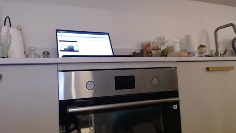 Snapshot of single_fox_4u chatting on 01-01-25, 03:46 Lina online show from 01-01-25, 03:46