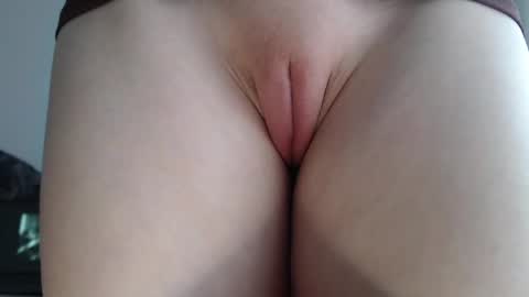 Snapshot of single_fox_4u chatting on 02-13-25, 11:39 Lina online show from 02-13-25, 11:39