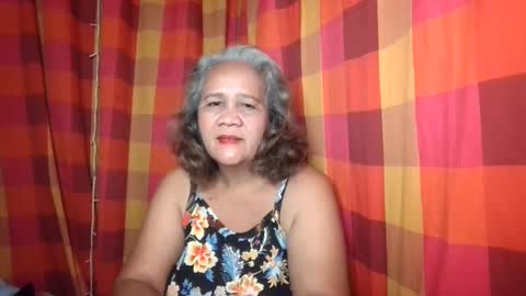 Snapshot of single_momma68 chatting on 01-15-25, 09:56 Single momma68 online show from 01-15-25, 09:56
