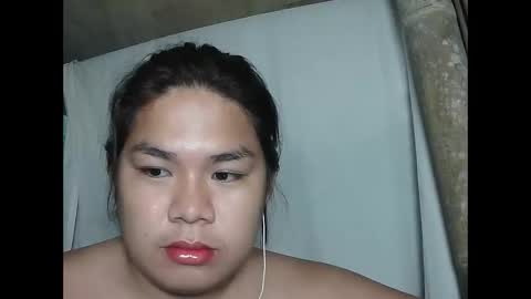 Snapshot of singleheart05 chatting on 05-09-26, 10:48 singleheart05 online show from 05-09-26, 10:48