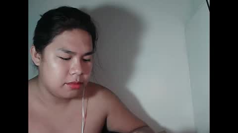 Snapshot of singleheart05 chatting on 05-16-26, 09:57 singleheart05 online show from 05-16-26, 09:57