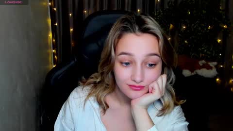 Sinty Noria online show from 02-12-25, 07:34