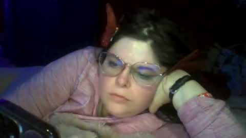 Siofra online show from 11-18-25, 10:09