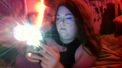 Snapshot of siofra chatting on 06-25-26, 05:12 Siofra online show from 06-25-26, 05:12