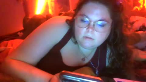 Snapshot of siofra chatting on 07-08-26, 11:48 Siofra online show from 07-08-26, 11:48