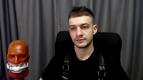 Snapshot of sir_damien chatting on 10-10-25, 02:43 Sir Damien online show from 10-10-25, 02:43