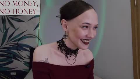 Snapshot of sirenaswhisper chatting on 07-02-26, 08:26 Goddess Sirena online show from 07-02-26, 08:26