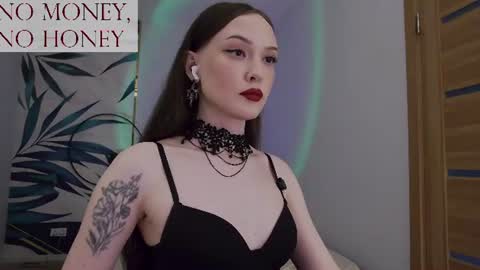 Snapshot of sirenaswhisper chatting on 07-10-26, 03:11 Goddess Sirena online show from 07-10-26, 03:11