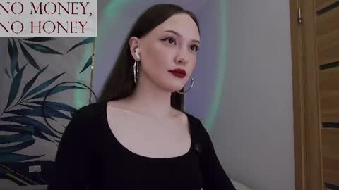 Snapshot of sirenaswhisper chatting on 07-11-26, 01:30 Goddess Sirena online show from 07-11-26, 01:30