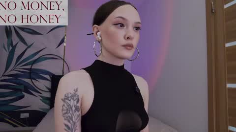 Snapshot of sirenaswhisper chatting on 07-16-26, 10:21 Goddess Sirena online show from 07-16-26, 10:21