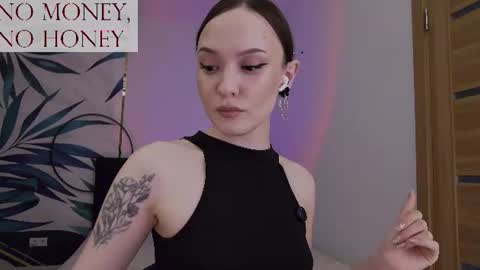 Snapshot of sirenaswhisper chatting on 07-20-26, 05:04 Goddess Sirena online show from 07-20-26, 05:04
