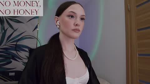 Snapshot of sirenaswhisper chatting on 07-27-26, 03:57 Goddess Sirena online show from 07-27-26, 03:57