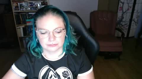 Sirene Serpens online show from 01-26-25, 12:22