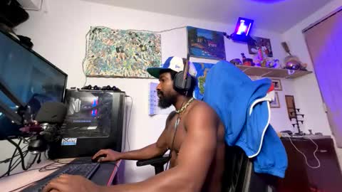 Snapshot of siriss_boyrag chatting on 03-05-26, 12:06 siriss_boyrag online show from 03-05-26, 12:06