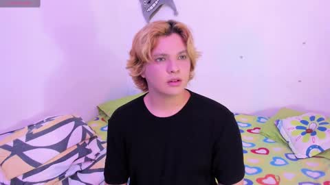 Snapshot of sirius_angels chatting on 09-13-25, 02:11 Sirius angels online show from 09-13-25, 02:11