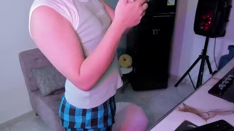 Snapshot of sirius_angels chatting on 12-15-25, 02:21 Sirius angels online show from 12-15-25, 02:21