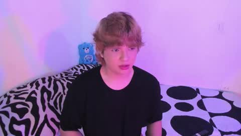 Snapshot of sirius_angels chatting on 02-08-26, 04:05 Sirius angels online show from 02-08-26, 04:05