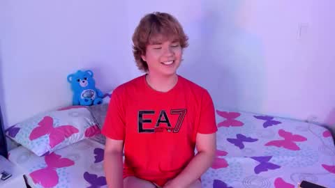 Snapshot of sirius_angels chatting on 02-18-26, 01:51 Sirius angels online show from 02-18-26, 01:51