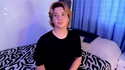 Snapshot of sirius_angels chatting on 02-24-26, 02:48 Sirius angels online show from 02-24-26, 02:48