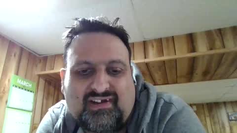 Snapshot of sirmike80 chatting on 03-06-25, 08:37 SirMike80 online show from 03-06-25, 08:37