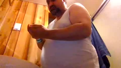 Snapshot of sirmike80 chatting on 10-12-25, 05:34 SirMike80 online show from 10-12-25, 05:34