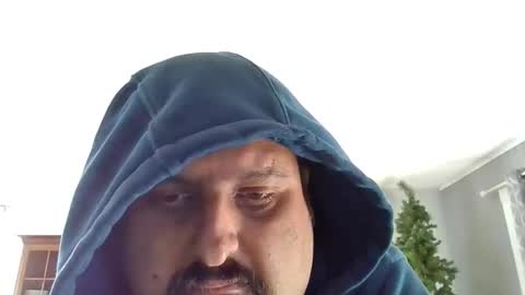 SirMike80 online show from 12-18-25, 02:23