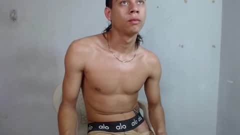 Snapshot of sirryant chatting on 10-29-25, 08:21 SIR RYANT online show from 10-29-25, 08:21