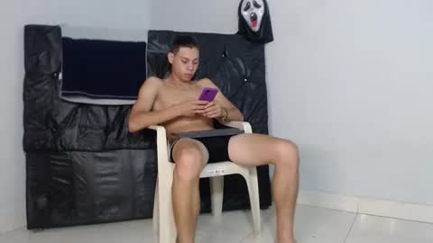 Snapshot of sirryant chatting on 11-22-25, 01:26 SIR RYANT online show from 11-22-25, 01:26