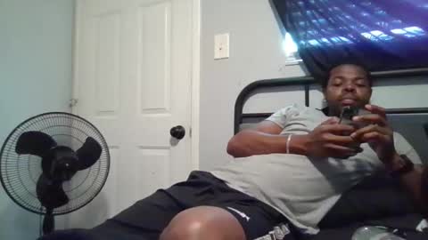 Snapshot of sirthedom chatting on 11-05-25, 12:10 sirthedom online show from 11-05-25, 12:10