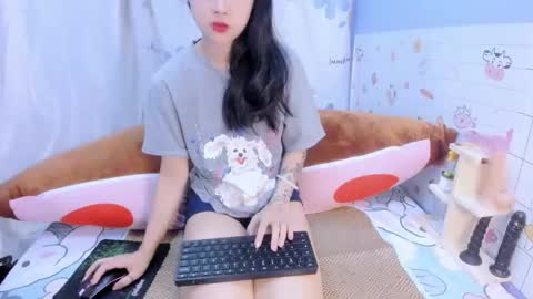 julila online show from 10-04-25, 03:37