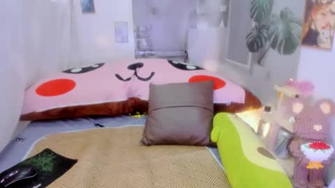 julila online show from 11-17-25, 02:50