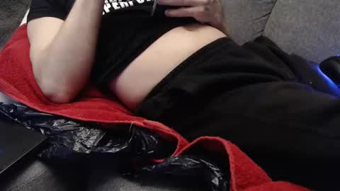 looking for older male ore female to use me sexually and be good to me ahhhhh online show from 02-09-25, 02:06