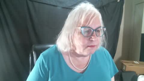 Sissy Diane online show from 01-13-25, 12:30