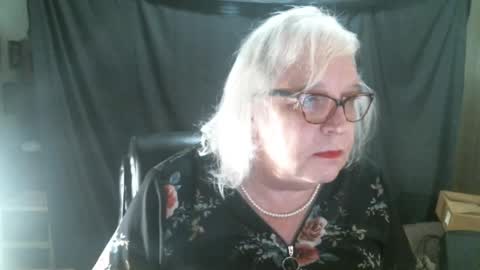 Sissy Diane online show from 02-15-25, 12:37