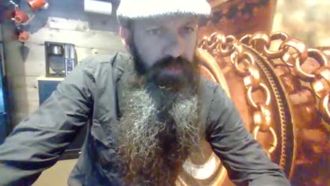 Snapshot of sitonmybeardxxx chatting on 06-21-26, 10:01 sitonmybeardxxx online show from 06-21-26, 10:01