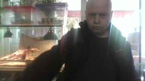 Snapshot of sixten113 chatting on 06-10-26, 06:56 sixten113 online show from 06-10-26, 06:56
