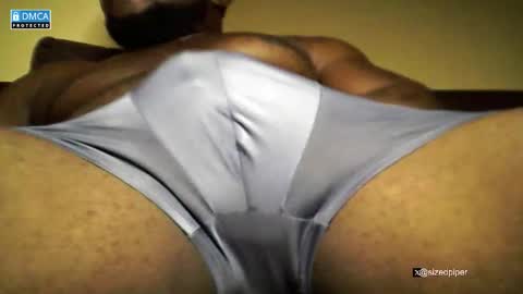 Snapshot of sizedpiper chatting on 03-01-26, 09:00 Pvt is open. Drop thumbs up in satisfaction online show from 03-01-26, 09:00