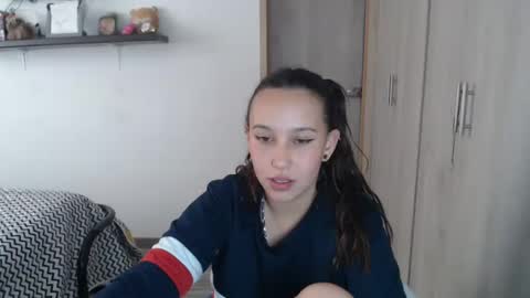 Snapshot of skarlet_adams chatting on 12-11-24, 09:45 Alice online show from 12-11-24, 09:45