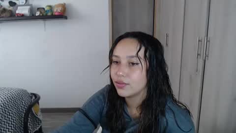 Snapshot of skarlet_adams chatting on 01-10-25, 07:54 Alice online show from 01-10-25, 07:54