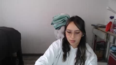 Snapshot of skarlet_adams chatting on 02-17-25, 08:58 Alice online show from 02-17-25, 08:58