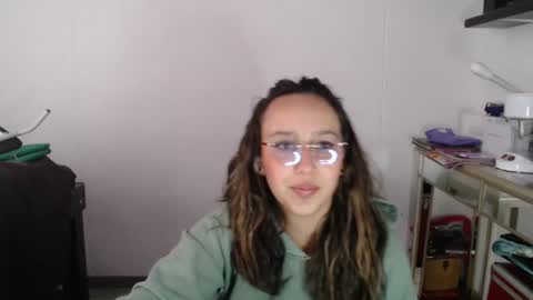 Snapshot of skarlet_adams chatting on 03-04-25, 07:11 Alice online show from 03-04-25, 07:11