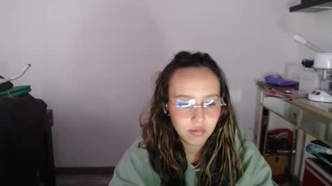 Snapshot of skarlet_adams chatting on 03-04-25, 10:16 Alice online show from 03-04-25, 10:16