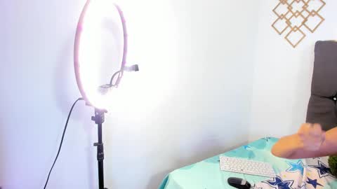 Snapshot of skarleth018 chatting on 02-13-25, 12:43 Skarleth online show from 02-13-25, 12:43