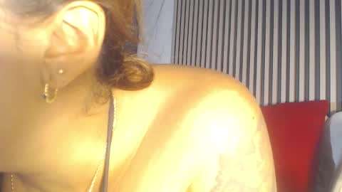 Skarleth villa online show from 11-06-25, 01:06