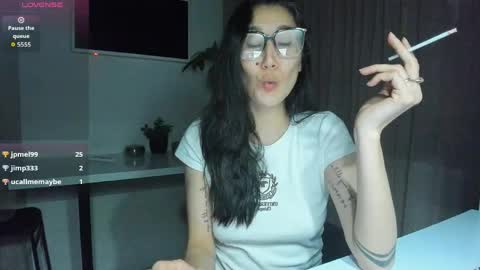 Snapshot of skarlettforeve chatting on 05-10-26, 10:26 skarlett online show from 05-10-26, 10:26