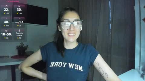 Snapshot of skarlettforeve chatting on 05-17-26, 12:52 skarlett online show from 05-17-26, 12:52